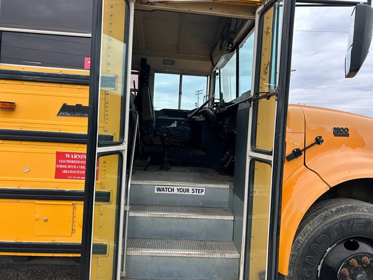 international-3800-image-6