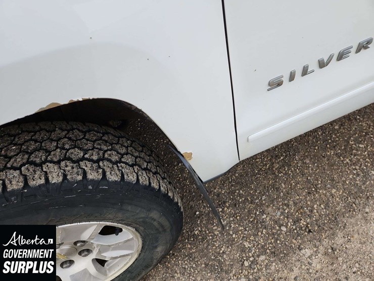 2017-chevrolet-silverado-1500-image-34