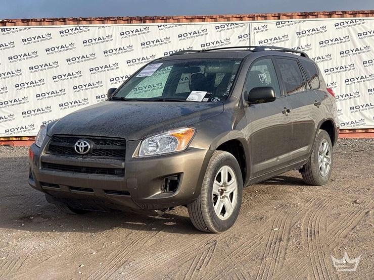 2010-toyota-rav4-image-1