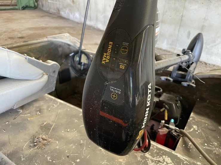 14'-fishing-boat-w/trailer-image-6