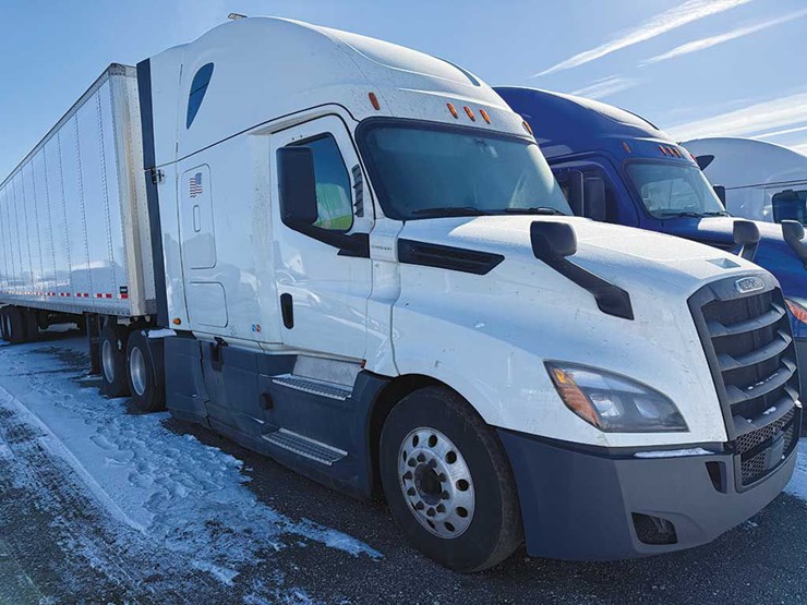 2020-freightliner-cascadia-126-image-1