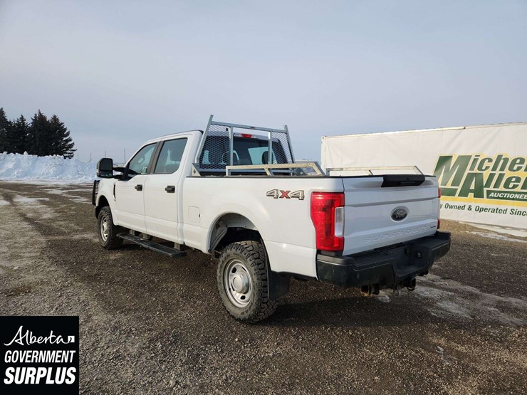 2018-ford-f250-image-3