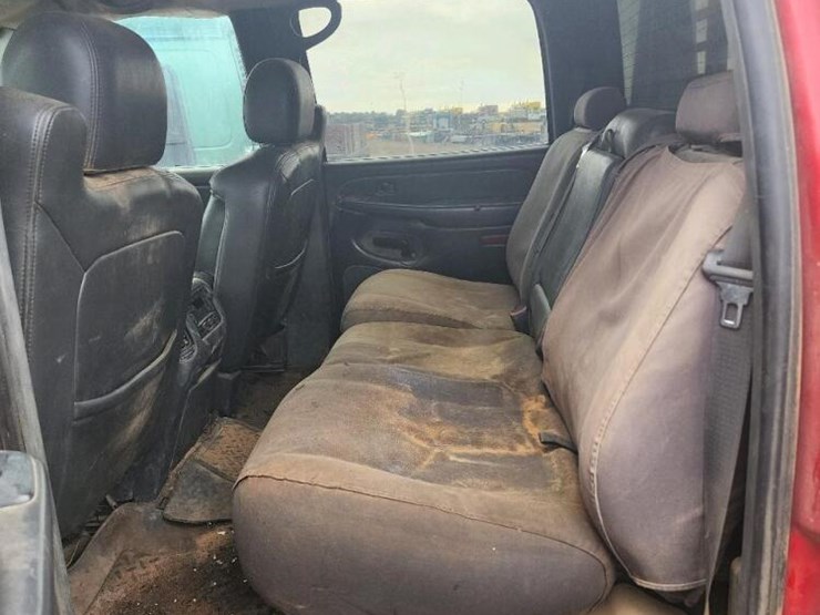 2006-gmc-3500-image-7