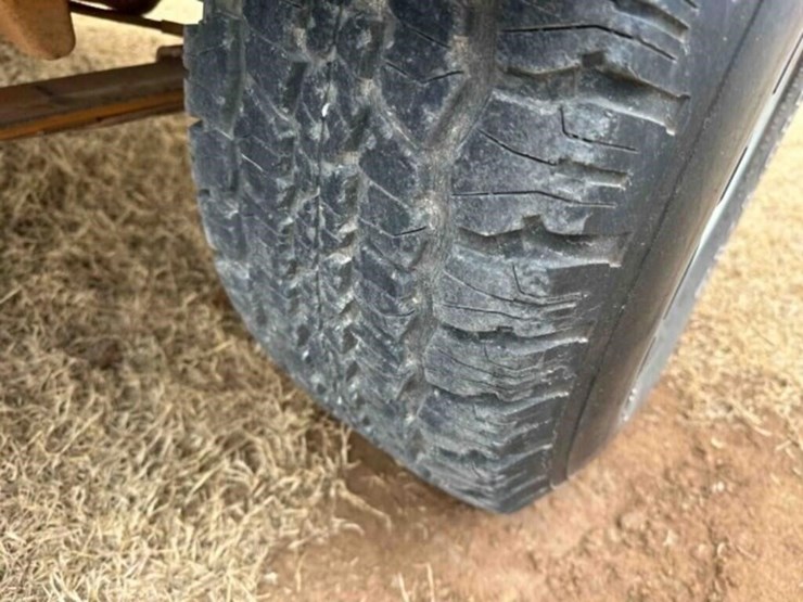 1989-jeep-wrangler-image-21