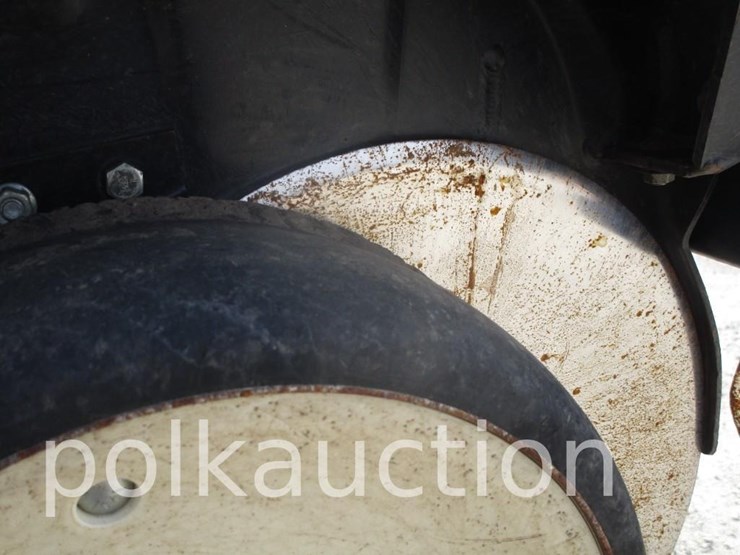 2013-kinze-3500-image-8