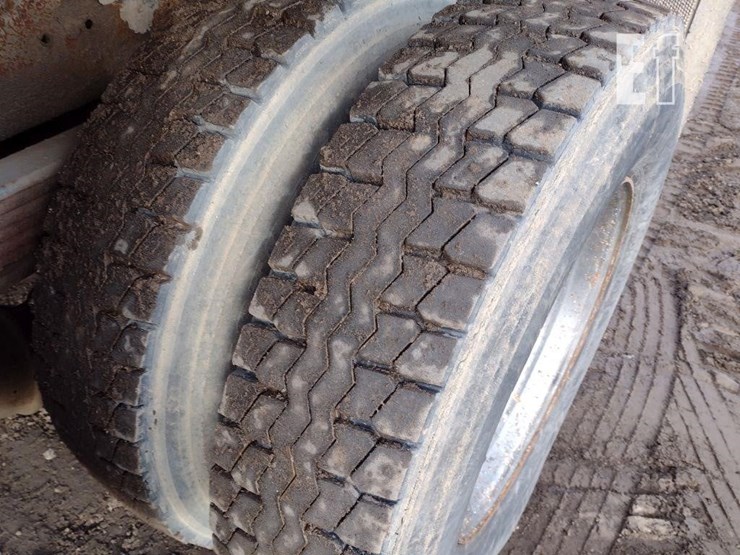 2003-ford-f650-image-27