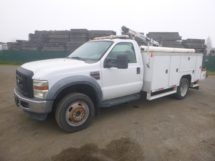 2009-ford-f550-image-1