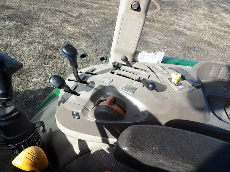 2014-john-deere-5085e-image-31