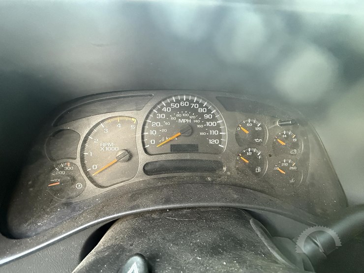 2003-chevrolet-silverado-2500-image-18