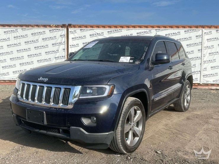 2013-jeep-grand-cherokee-image-1