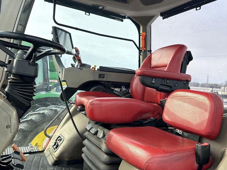 case-ih-magnum-380-cvt-image-14