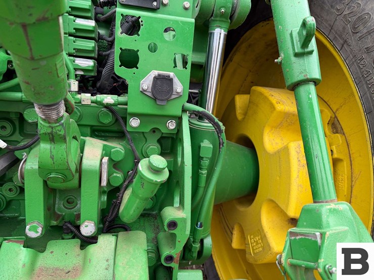 2016-john-deere-7290r-image-32