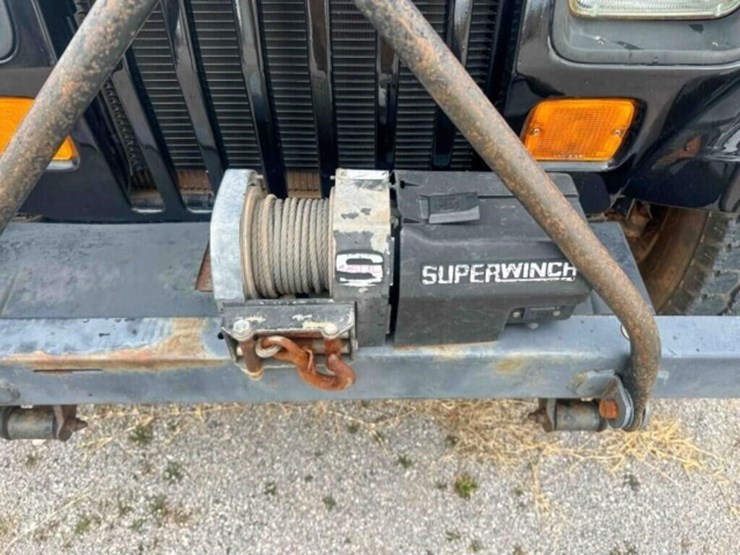 1989-jeep-wrangler-image-13