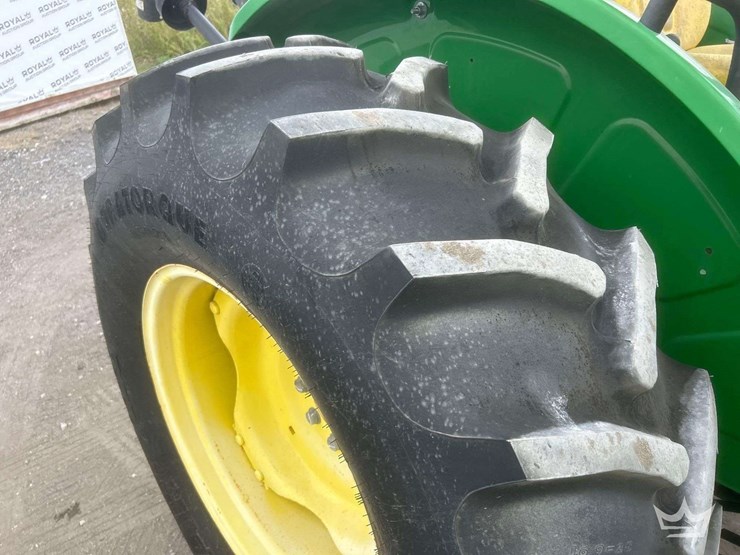 2016-john-deere-5065e-image-30