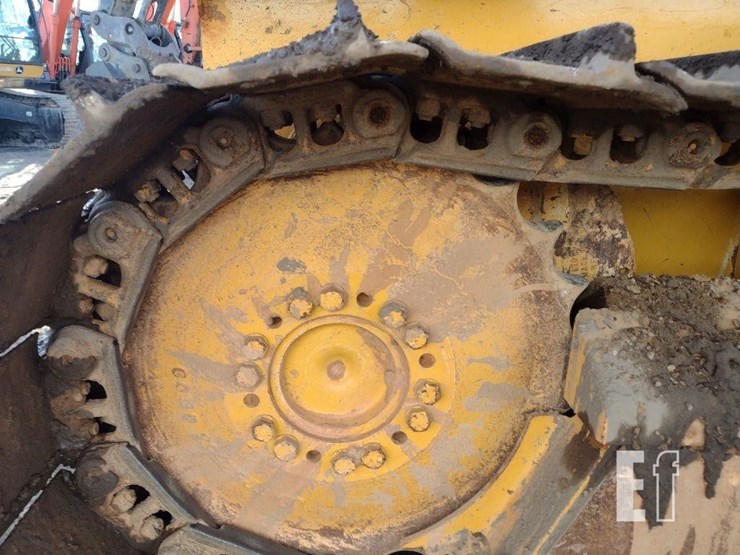 2021-deere-650k-lgp-image-34