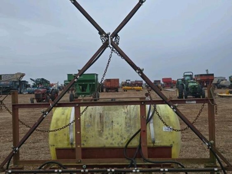 canaan-cm200ca-8-row-sprayer-w/-200-gal-tank-image-1