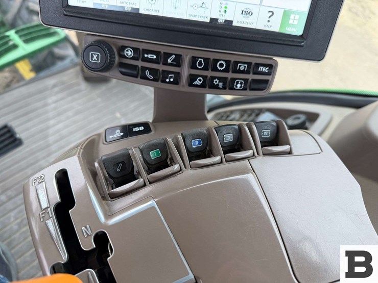 2016-john-deere-7290r-image-80