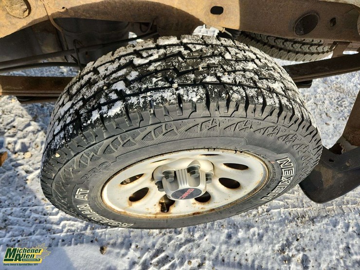 2010-gmc-sierra-1500-image-11