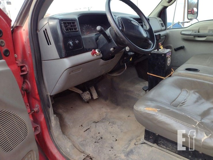 2003-ford-f650-image-12