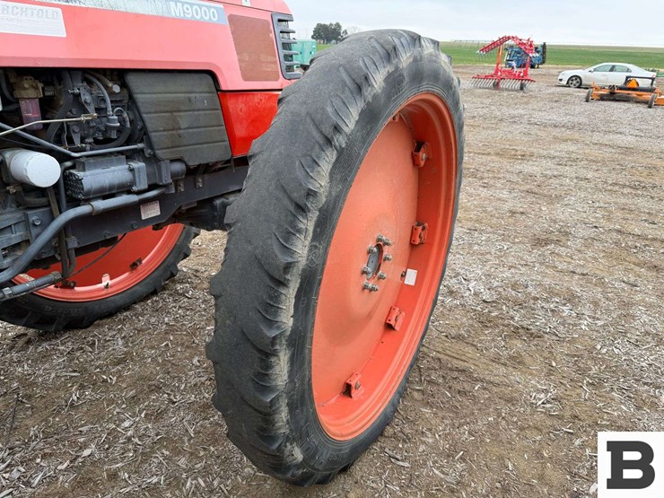kubota-m9000-image-31
