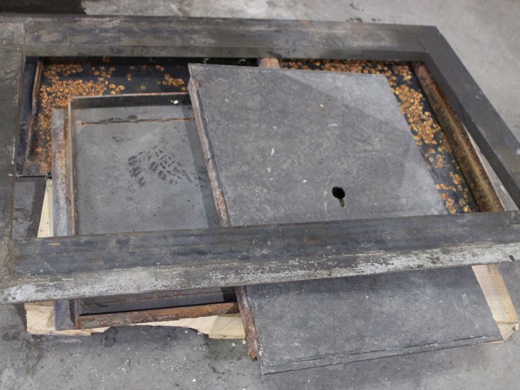 grate-covers-and-entry-door-image-3