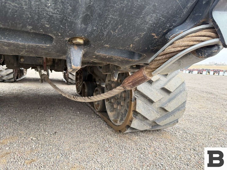 2014-case-ih-steiger-370-rowtrac-image-12