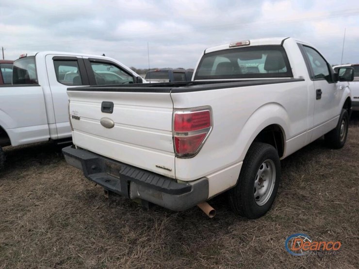 2012-ford-f150-xl-image-3