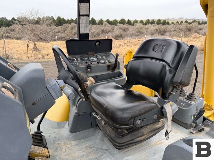 1998-caterpillar-416c-image-58