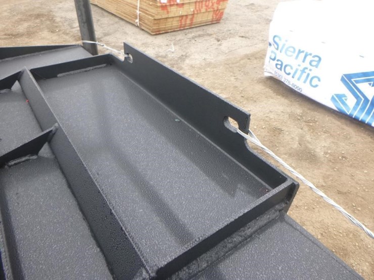 2025-agt-sda-140t-skid-steer-track-loader-image-9