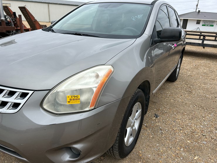 2012-nissan-rogue-image-2