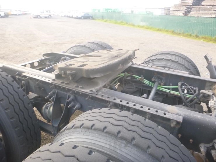 2012-international-prostar-image-8