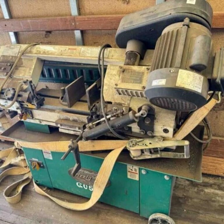 2010 GRIZZLY IND BAND SAW, COOLANT,