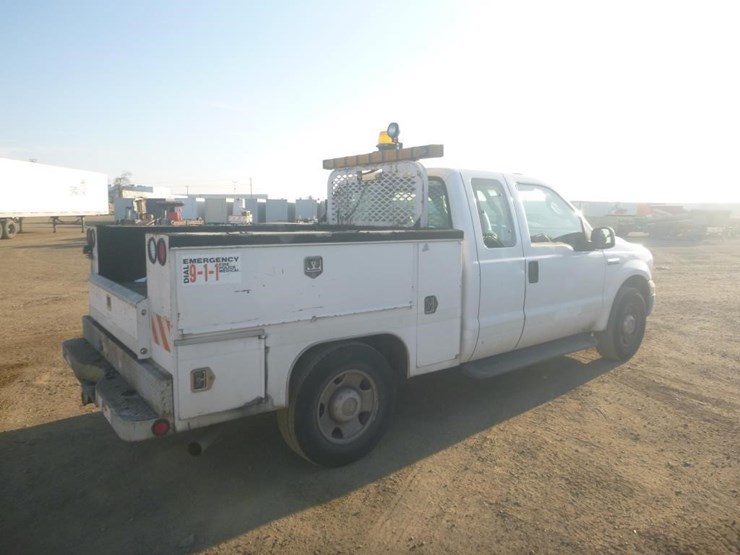 2005-ford-f250-image-3