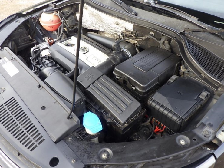 2013-volkswagen-tiguan-image-10