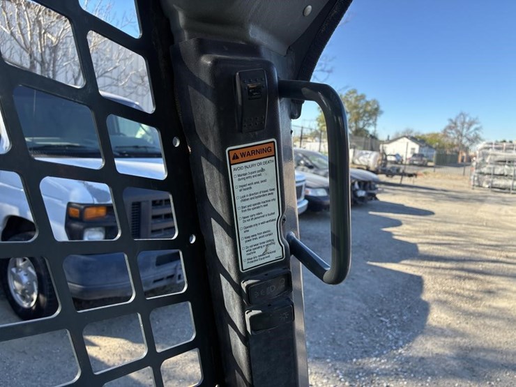 2016-manitou-1900r-image-12