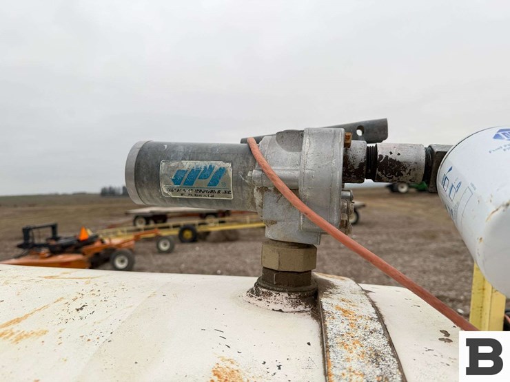 homemade-fuel-trailer-image-16