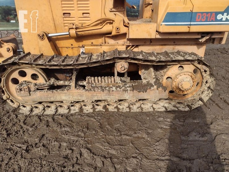 komatsu-d31a-17-image-18