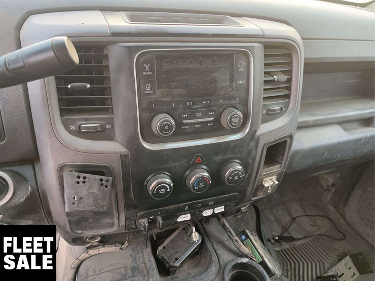 2016-ram-5500-4x4-s/a-service-truck-image-19