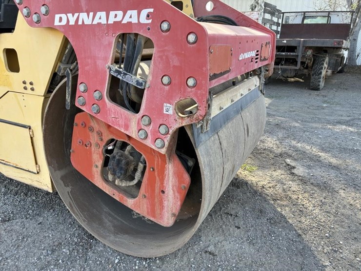 2011-dynapac-cc224hf-image-6