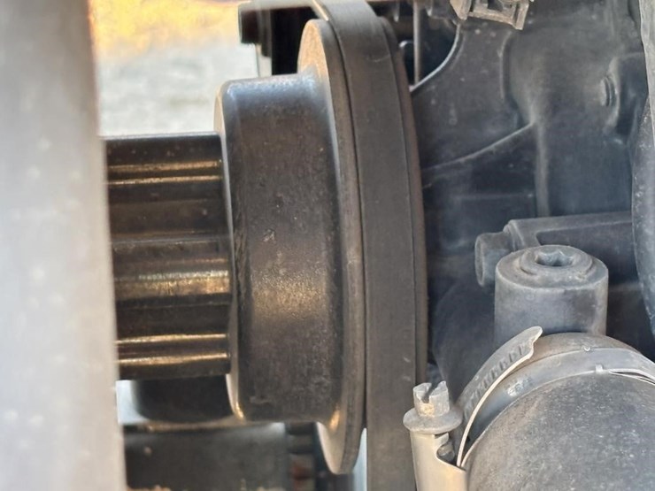 2017-new-holland-workmaster-40-image-50