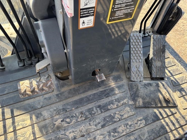 2008-deere-772d-image-55