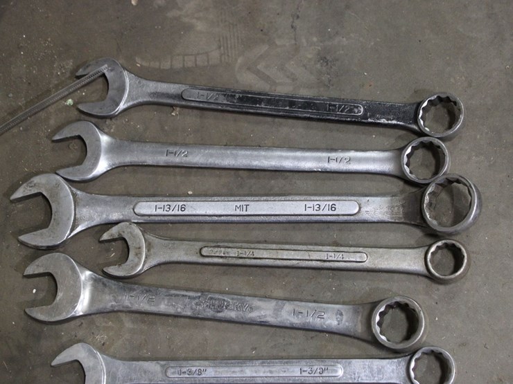 15-various-size-wrenches-image-2