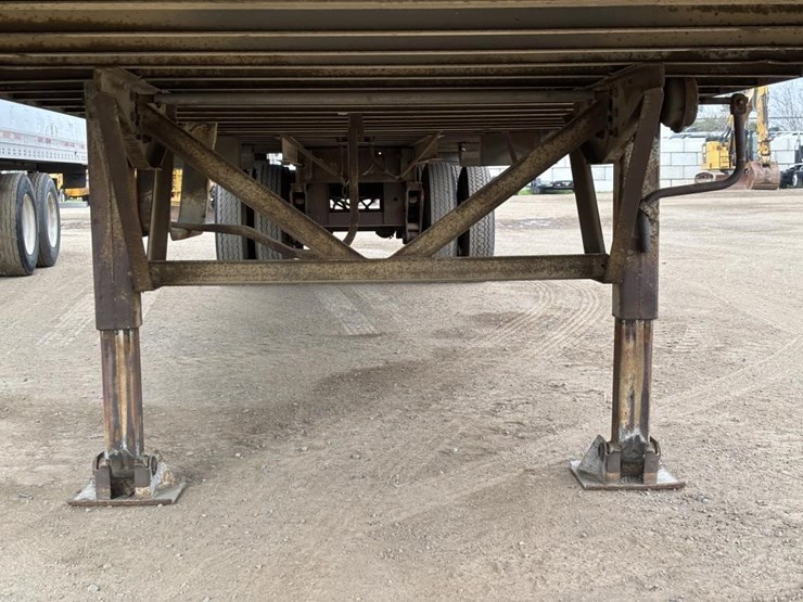 1982-fruehauf-van-image-10