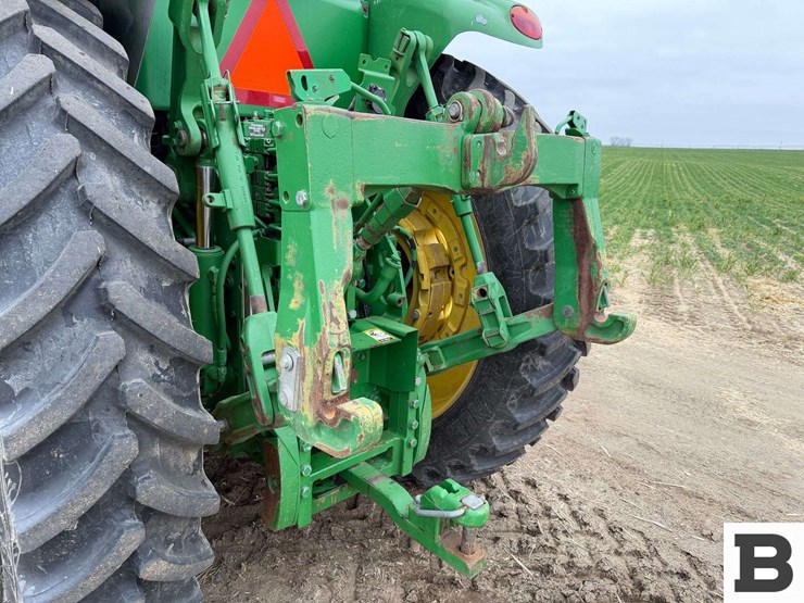 2012-john-deere-7215r-image-24