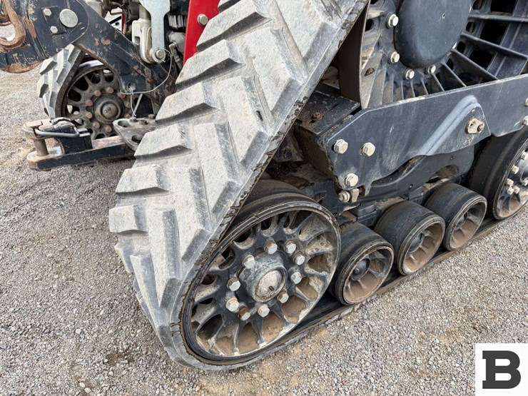 2014-case-ih-steiger-370-rowtrac-image-46