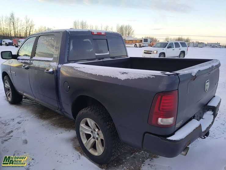 2016-dodge-1500-image-3