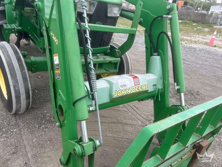 2016-john-deere-5065e-image-25