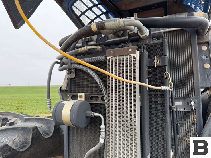 new-holland-t8.330-image-59