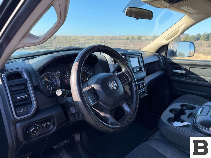 2019-dodge-2500-image-30