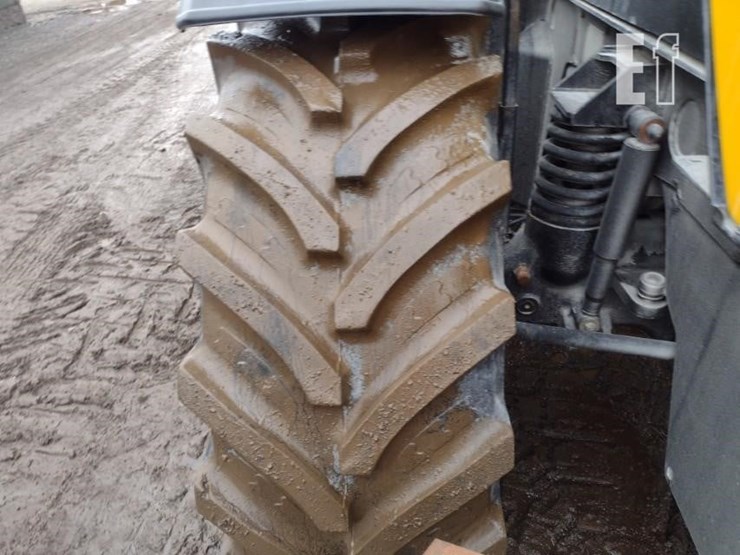 jcb-fastrac-8250-image-18